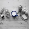 Miel et lait chaud : un rituel apaisant au cœur de la filière laitière